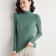 Carregar imagem no visualizador da galeria, Pullover knitted bottoming sweater