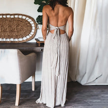 Carregar imagem no visualizador da galeria, Summer New Solid Color Sexy Backless U-neck Strap Back Dress