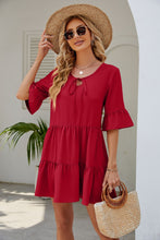 Carregar imagem no visualizador da galeria, Women's Fashionable Pleated Ruffled Short Sleeve Lace-up Dress