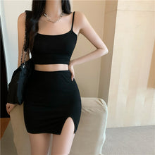 Carregar imagem no visualizador da galeria, Western-style Knitted Two Piece Female Short Navel Sling Slit Bag Hip Skirt