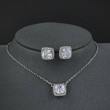 Carregar imagem no visualizador da galeria, Square Ornament Luxury Ear Stud Necklace
