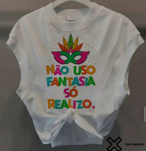 Carregar imagem no visualizador da galeria, Camisas Cropped Carnaval 2023