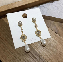 Carregar imagem no visualizador da galeria, Gold Pearl Drop

